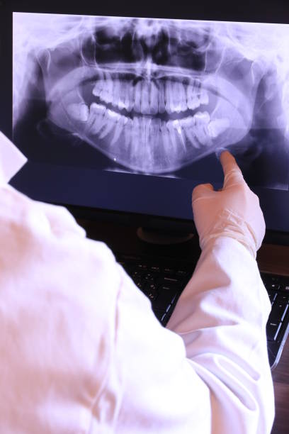 Best Tooth Infection Emergency Dentist  in Everett, MA